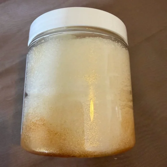 🔥 S’more Sugar Scrub 🔥 - Picture 4 of 4